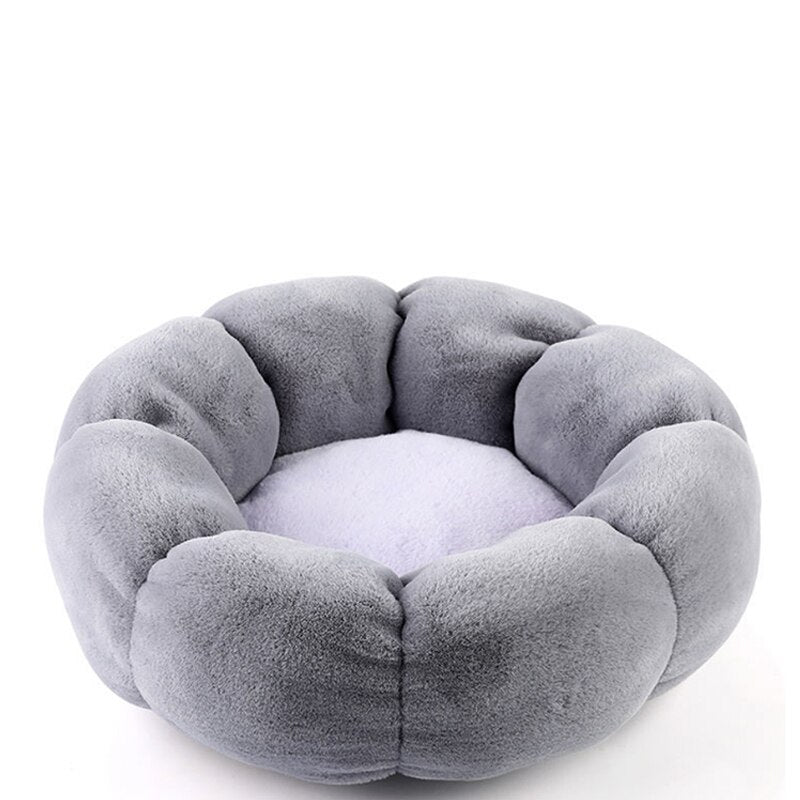 Luxury Cat or Dog bed flower shape design